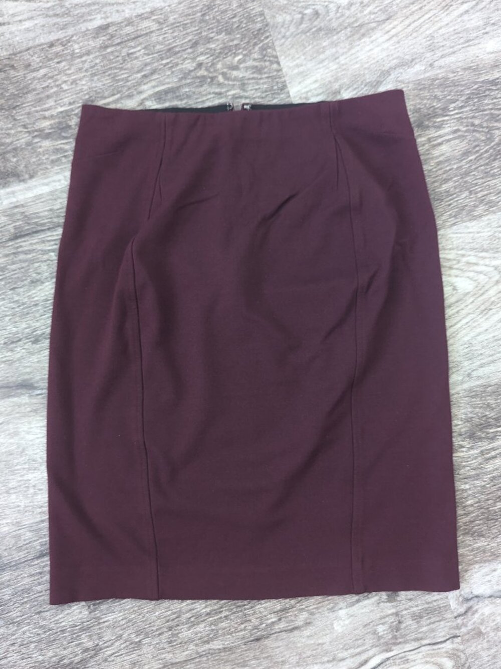 Ann Taylor Factory Size 6 Burgundy Pencil Skirt Knee Length Solid Business